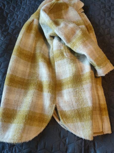 Dievčenská koselova bunda, zara,140