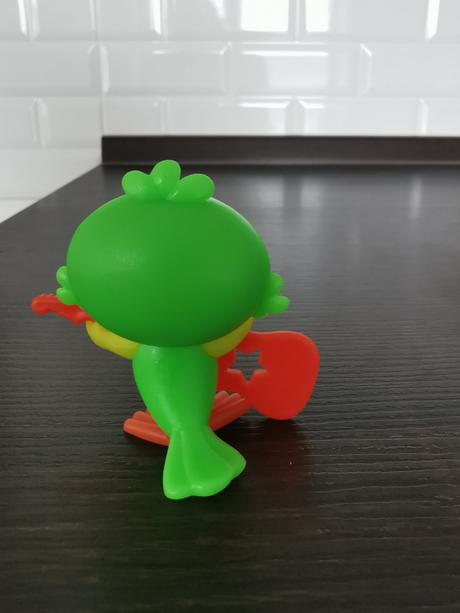 Maxi kinder papagáj, 