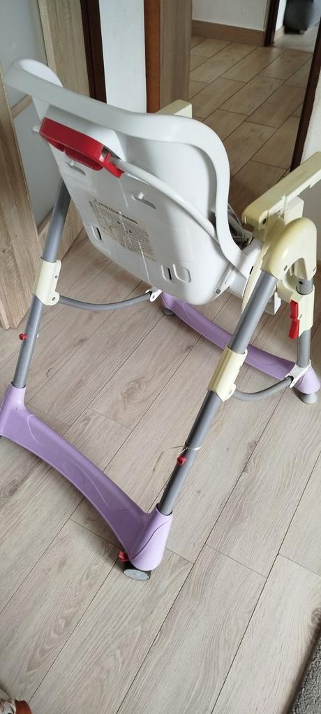 Jedálenská stolička, 