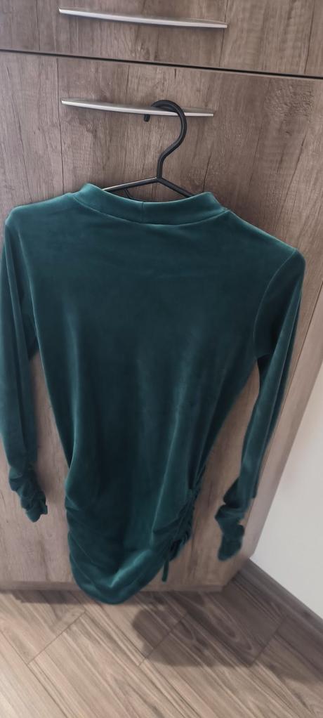 Zamatové šaty zn.lamu, s