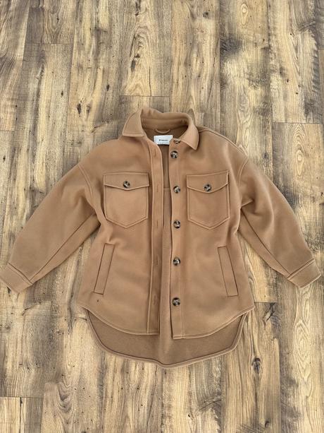 Košelova bunda, stradivarius,s