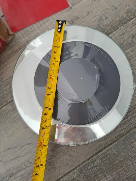 Dekorativne zrkadlo, 