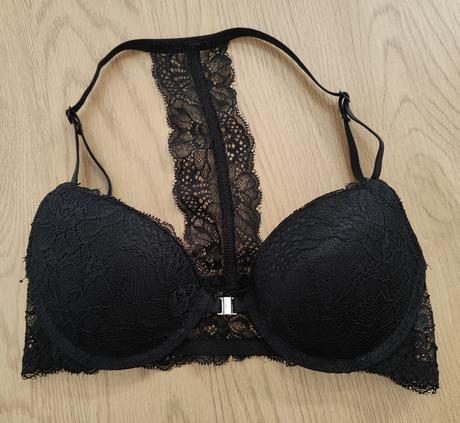 Čierna čipkovaná podprsenka 70b, sinsay,70b
