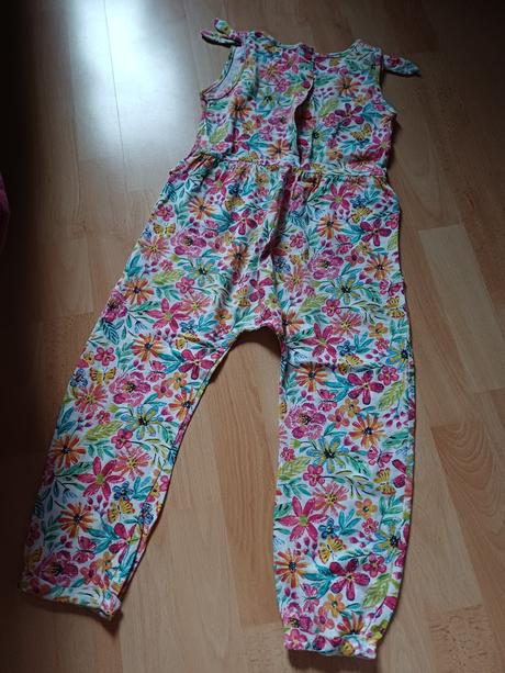 Krásny farebný letný overal, tu,110