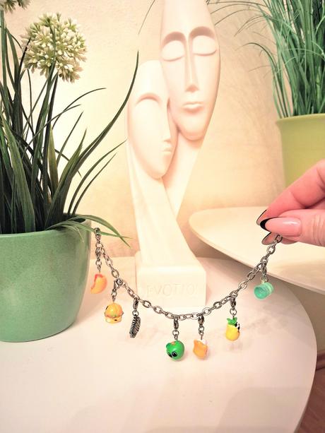 Náramok s príveskami, 