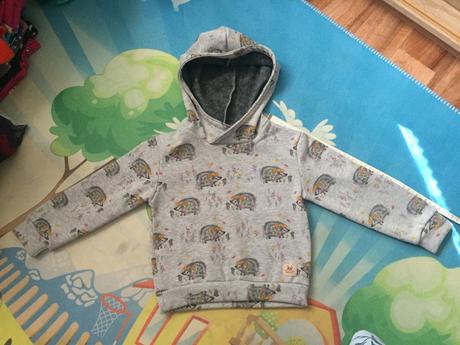 Zateplena mikina s jezkom z warmkeeperu, 104