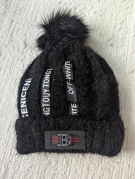 Dámska zimná čiapka uni,