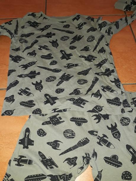 Pyžamko s raketami - ako nové, cca. 116, 116