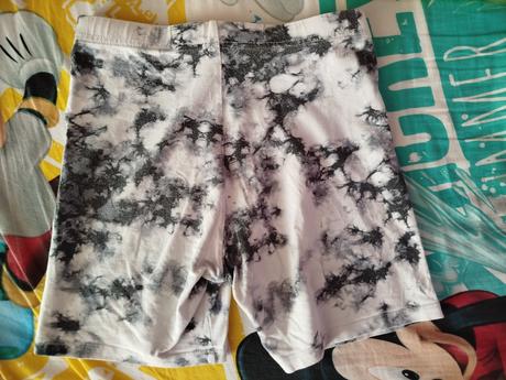 Darujem 140/146, 140