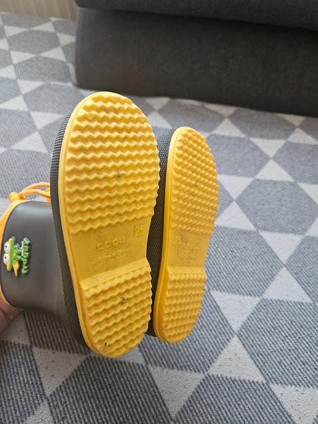 Gumáky coqui, coqui,25