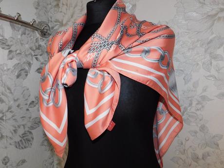 Pekna luxusna šatka, xl