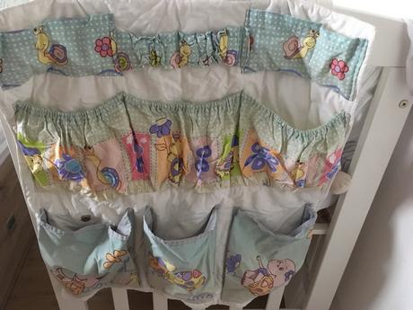 Organizer na postielku s detskou dekou, 