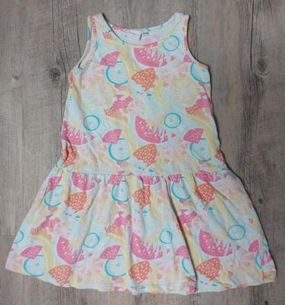 Šaty v pastelových farbách, 140