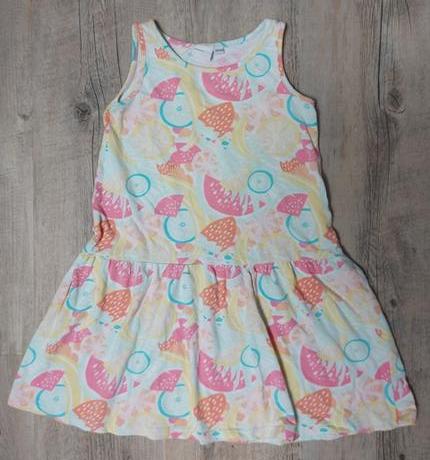 Šaty v pastelových farbách, 140