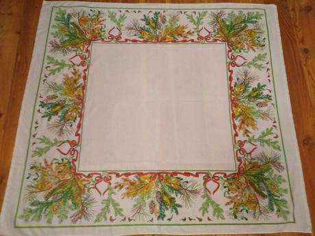 Vianočný obrus retro 130x 143 - 18 eur,
