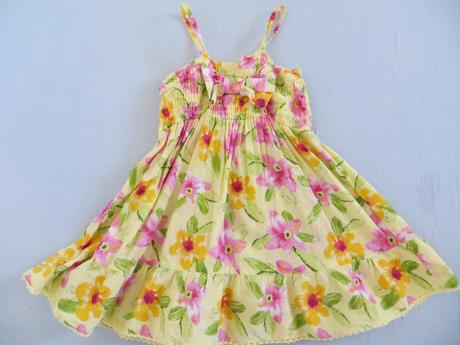 Kvetinkové šaty, 86