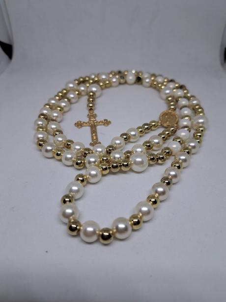 Ruženec s menom a dátumom e215, 