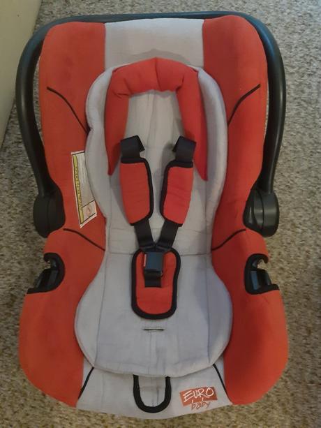 Detská autosedačka,