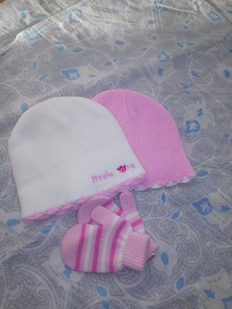 Dve prechodné čiapočky, 80