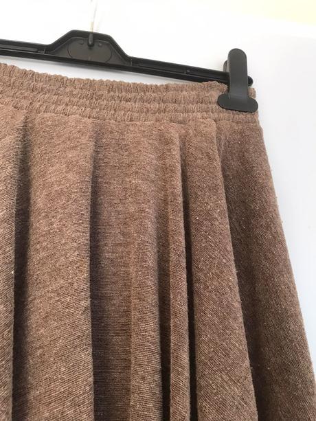 Zvonová buklé sukňa, m