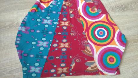 Nádherné šaty top stav, desigual,122