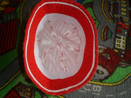 Klobúčik pre slečnu, 92