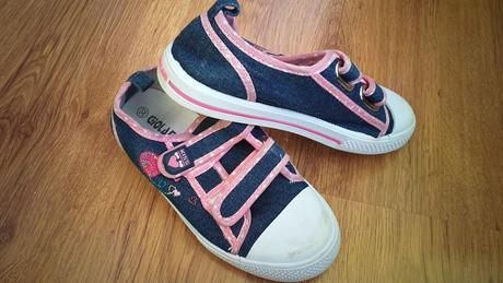 Tenisky z rifloviny, 32