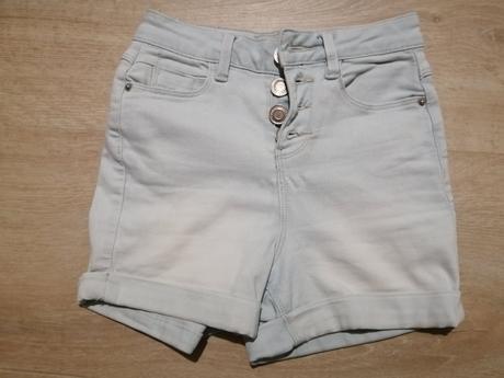 Kraťasy, new look,152