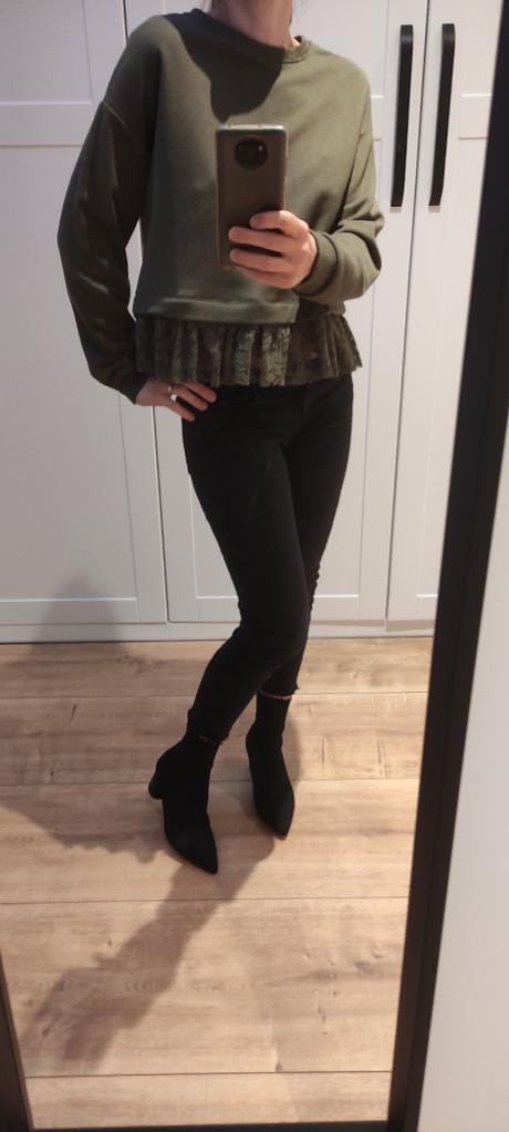 Oversize mikina s čipkou, reserved,s