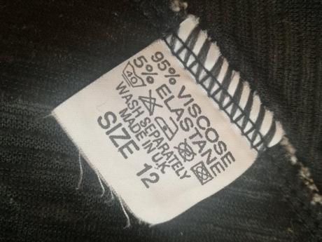 Kvetované čiernobiele šaty s ackovou suknou, m