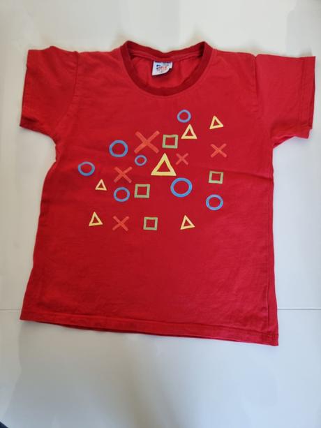 Predám krátke tričko playstation, 128