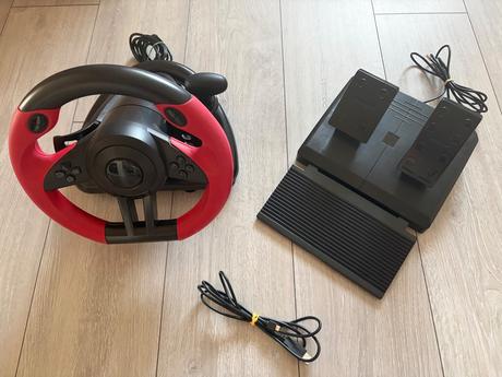 Volant na hranie- playstation,