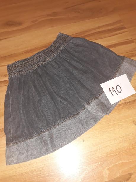 Suknička, in extenso,110