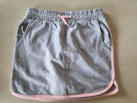 Sportova sukna girls 134/140, 134