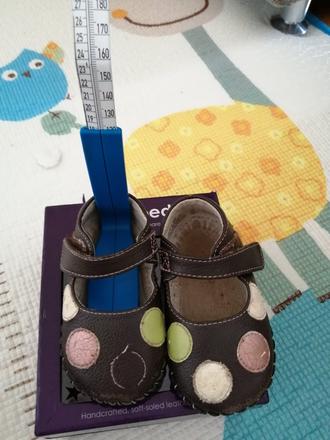 Prvé topánočky, pediped,19