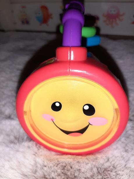 Veselá baterka fisher price, 