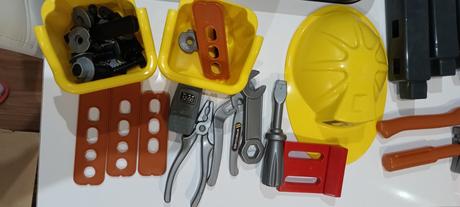 Stolík s náradím,