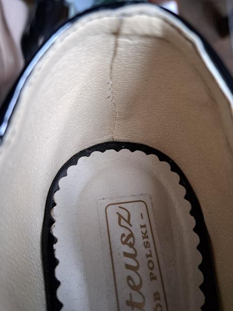 Spoločenské topánky, 39