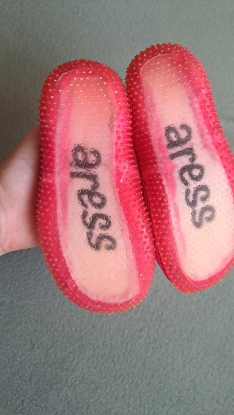 Topánky do vody, 29