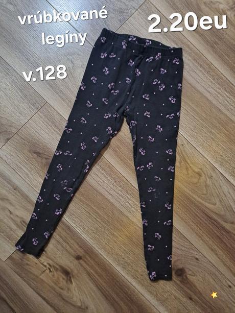 Vrúbkované legíny, 128