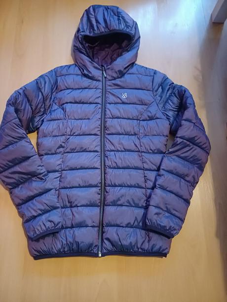 Kvalitná fialová nepremokavá bundička, s