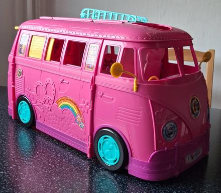 Barbie karavan,