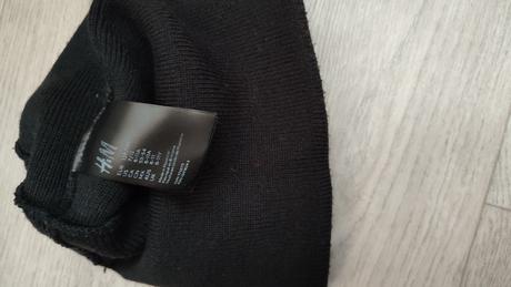 Čiapka s brmbolcami, h&m,128