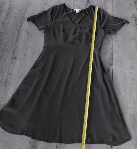 Tmavozelené letné šaty, 40