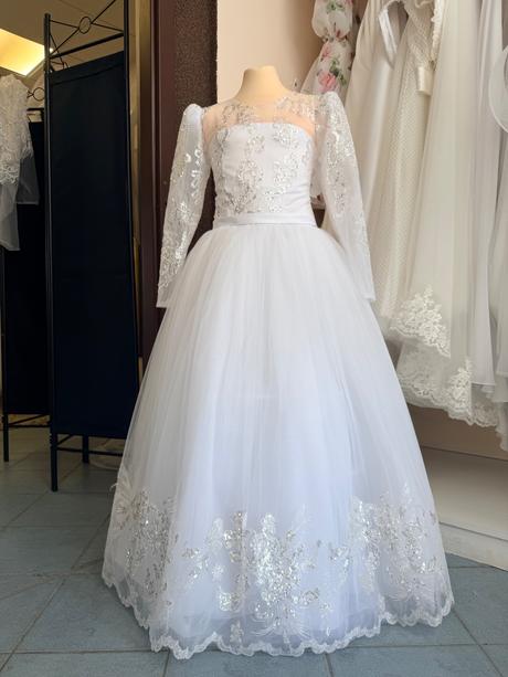 Šaty na prijímanie, 140 / 146