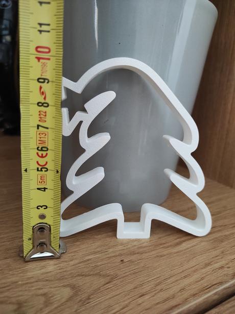 Vykrajovačka - stromček,