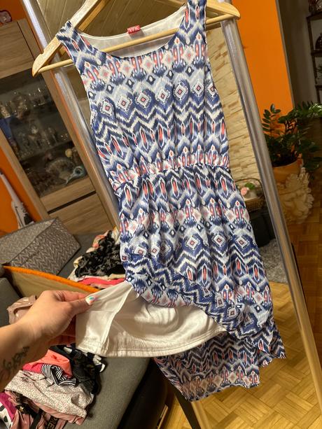 Vzorované letné saty, 158