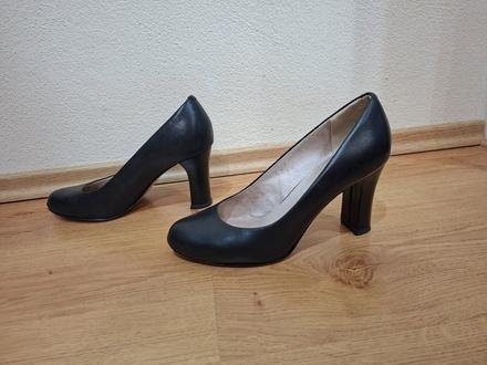 Čierne lodičky (veľkost 36), 36
