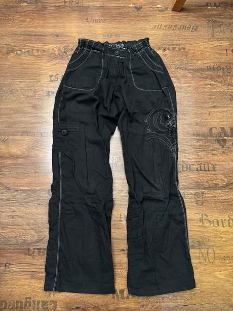 Čierne nohavice s aplikáciou, cherokee,xs