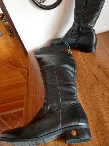 Cizmy z pravej koze oteplene kozus.zn.dva pouzite, 39